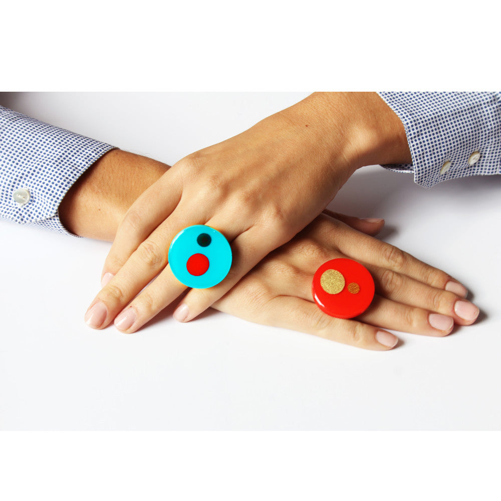 Ring coloured