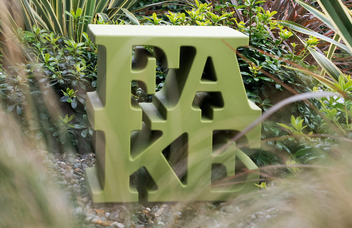 Fake seat by uto balmoral