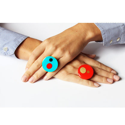 Ring coloured